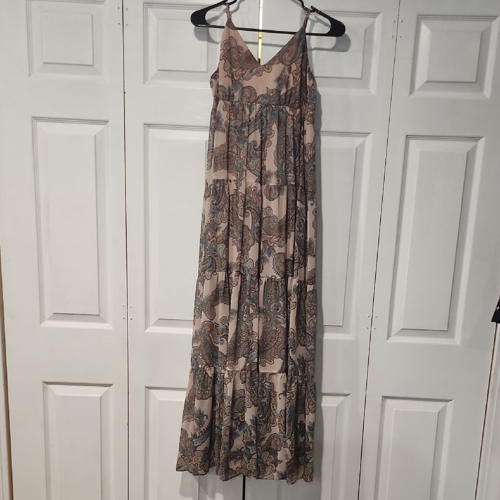 Express Paisley Maxi Dress in Cream and Brown